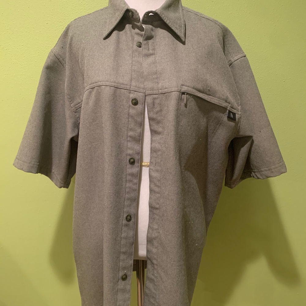 Olive green north face shirt